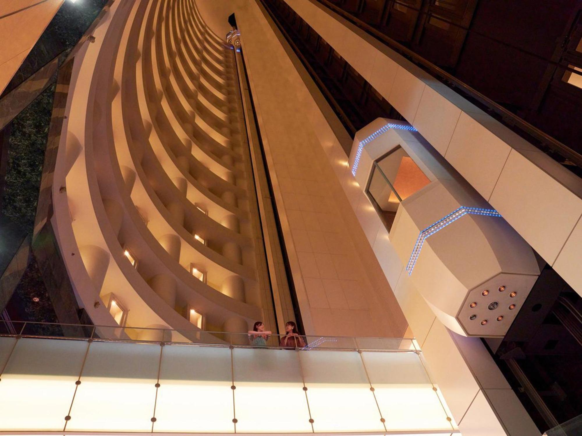 Sapporo Prince Hotel Exterior foto The elevators